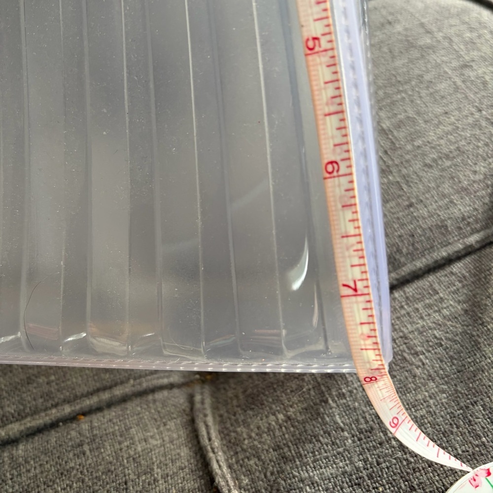 Forever 21 Clear Ribbed PVC Tote with Detachable Strap - Picture 6 of 10